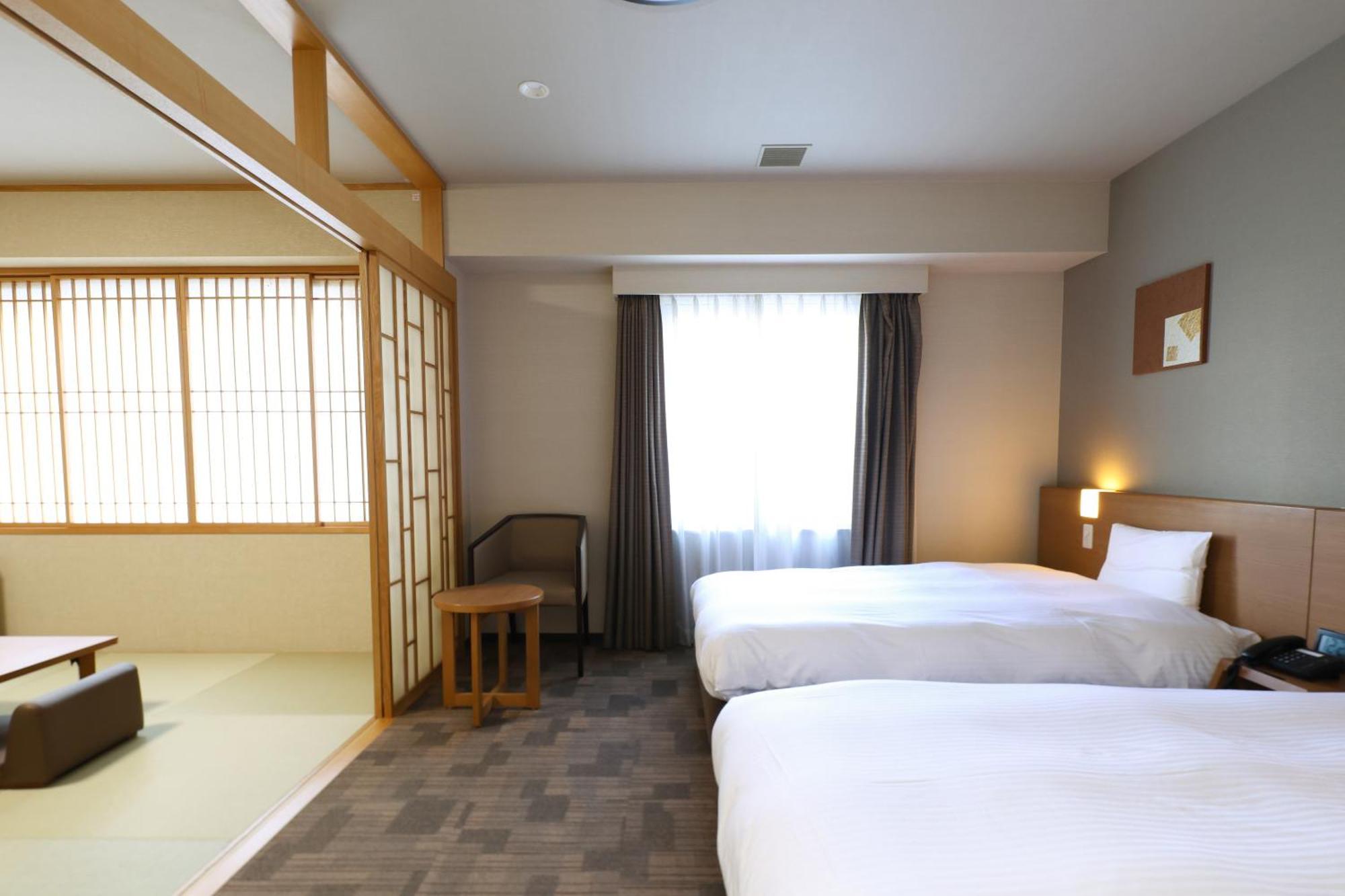 Dormy Inn Chiba City Soga Exterior photo